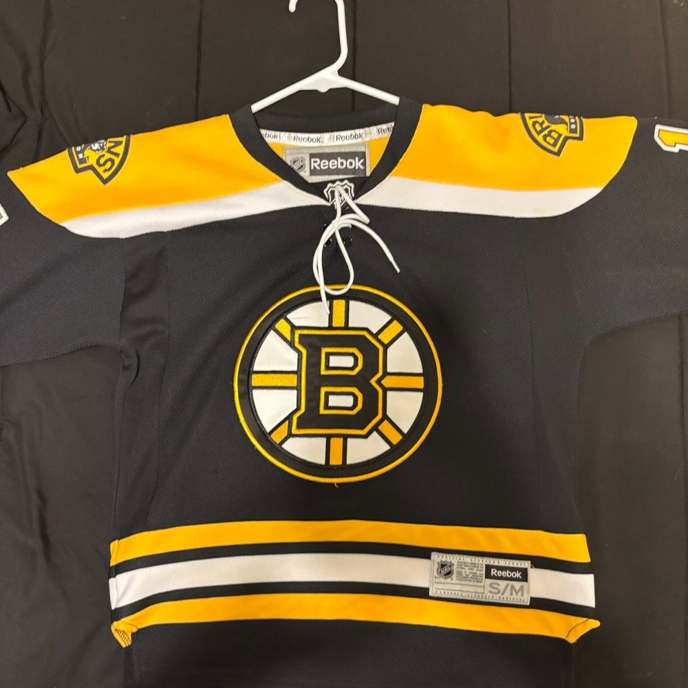 Reebok Kids Black and Yellow Hockey Jersey